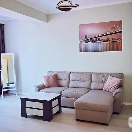 Alexis Neversea Konstanca